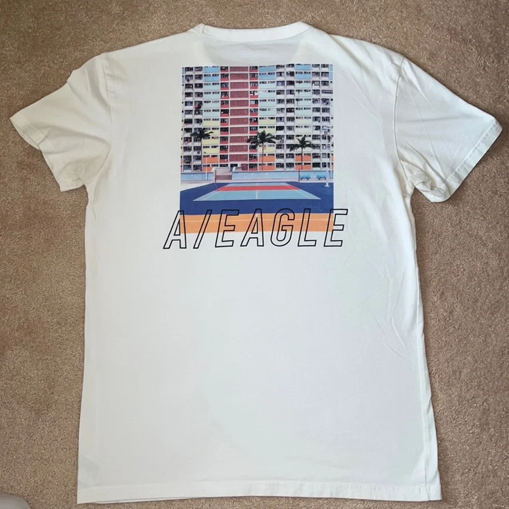 American Eagle Graphic T-Shirt - Picture 2 of 2